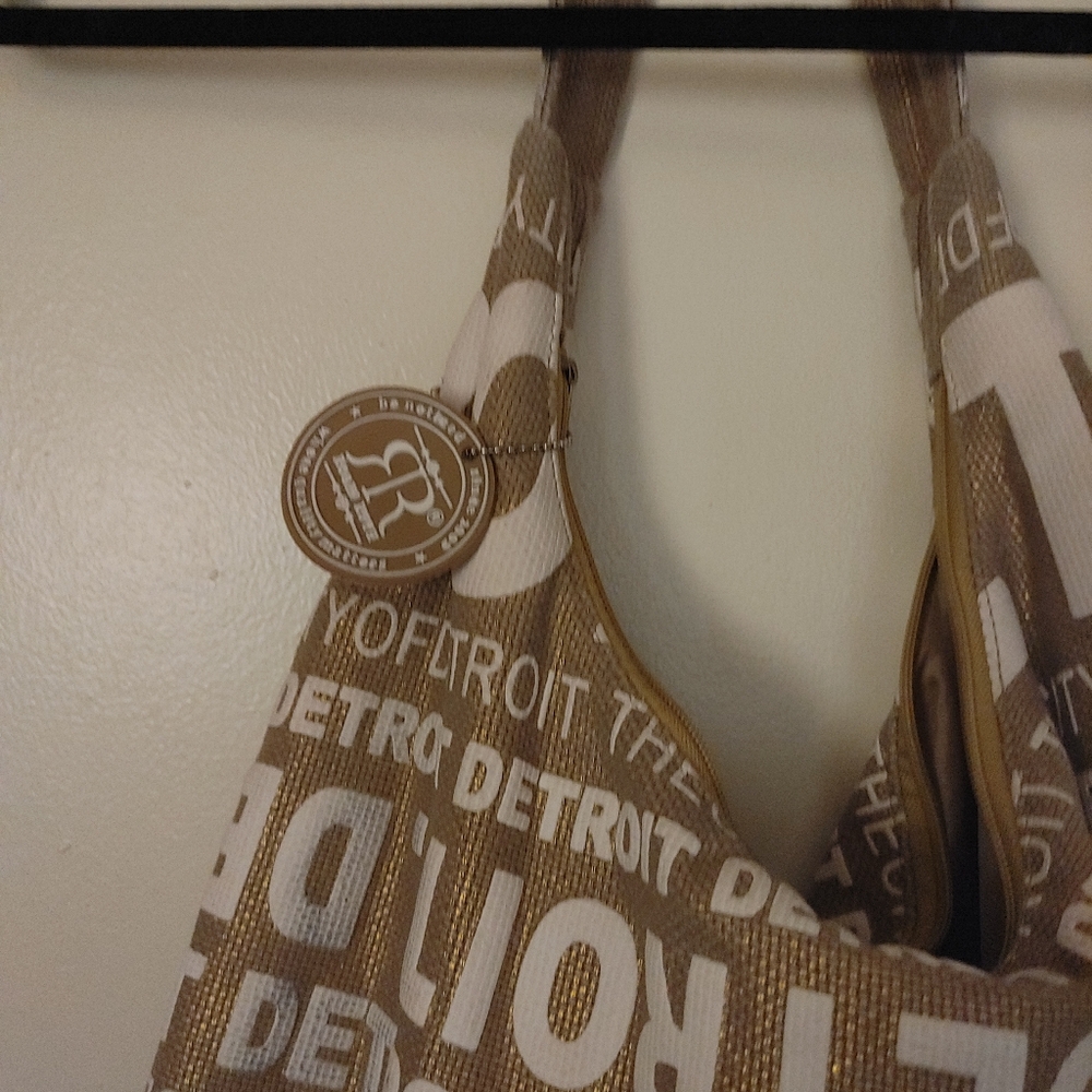 Robin Ruth Detroit Hobo Bag - Picture 4 of 10